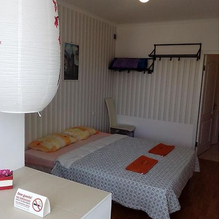 Apartment On Akademika Sakharova Ivano-Frankivs'k Ngoại thất bức ảnh