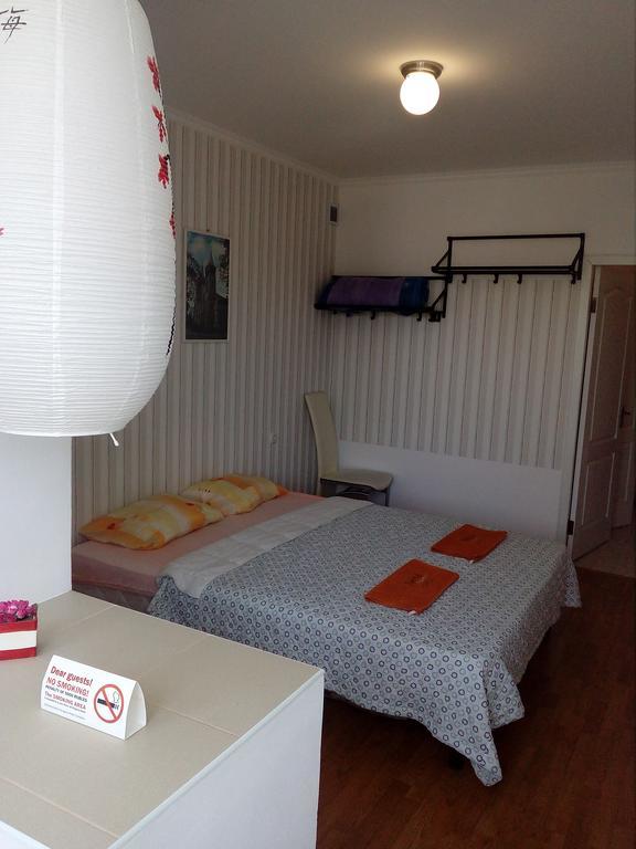 Apartment On Akademika Sakharova Ivano-Frankivs'k Ngoại thất bức ảnh