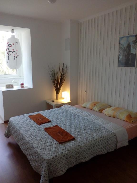 Apartment On Akademika Sakharova Ivano-Frankivs'k Ngoại thất bức ảnh