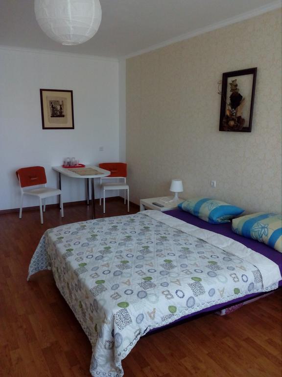 Apartment On Akademika Sakharova Ivano-Frankivs'k Ngoại thất bức ảnh